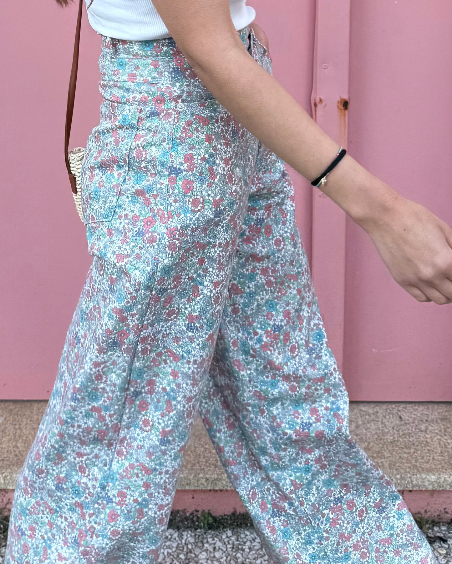 Flower Power - Wide Leg Jeans