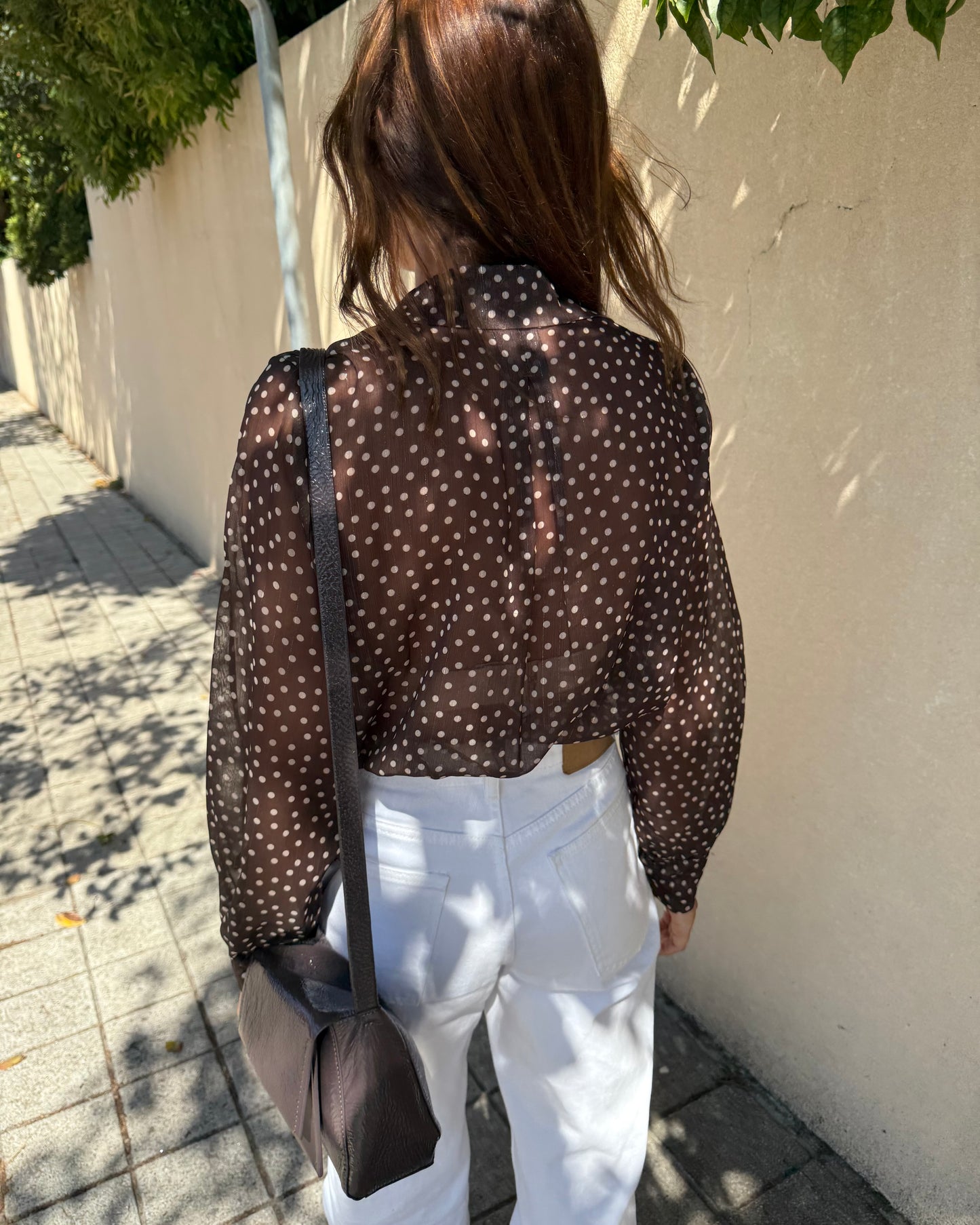 Camisa Emily Castanho - Polka Dots