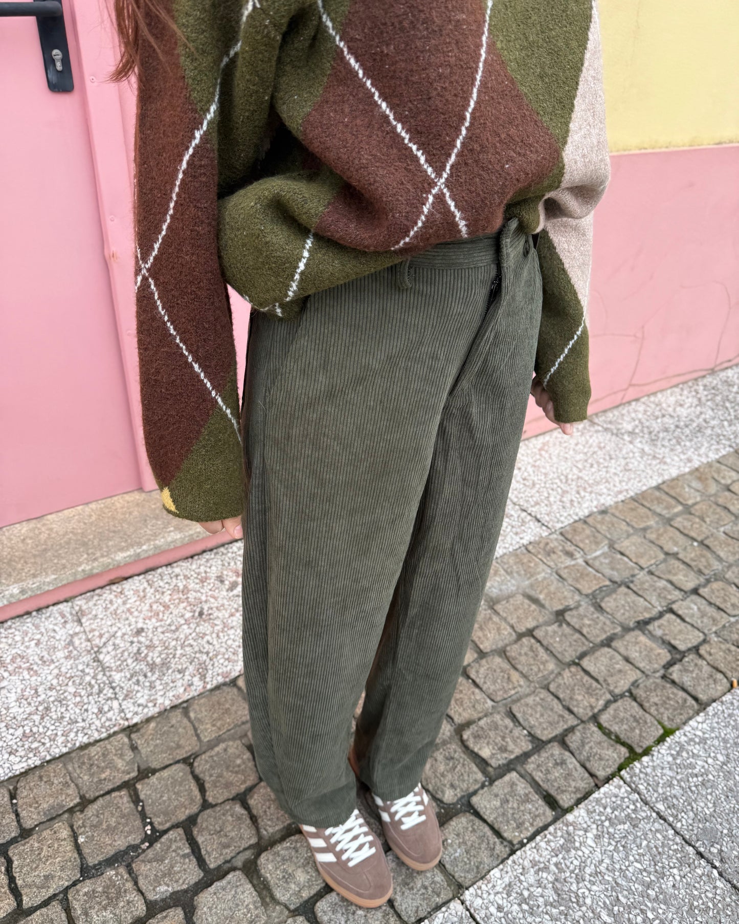 Calças Bombazina Cáqui