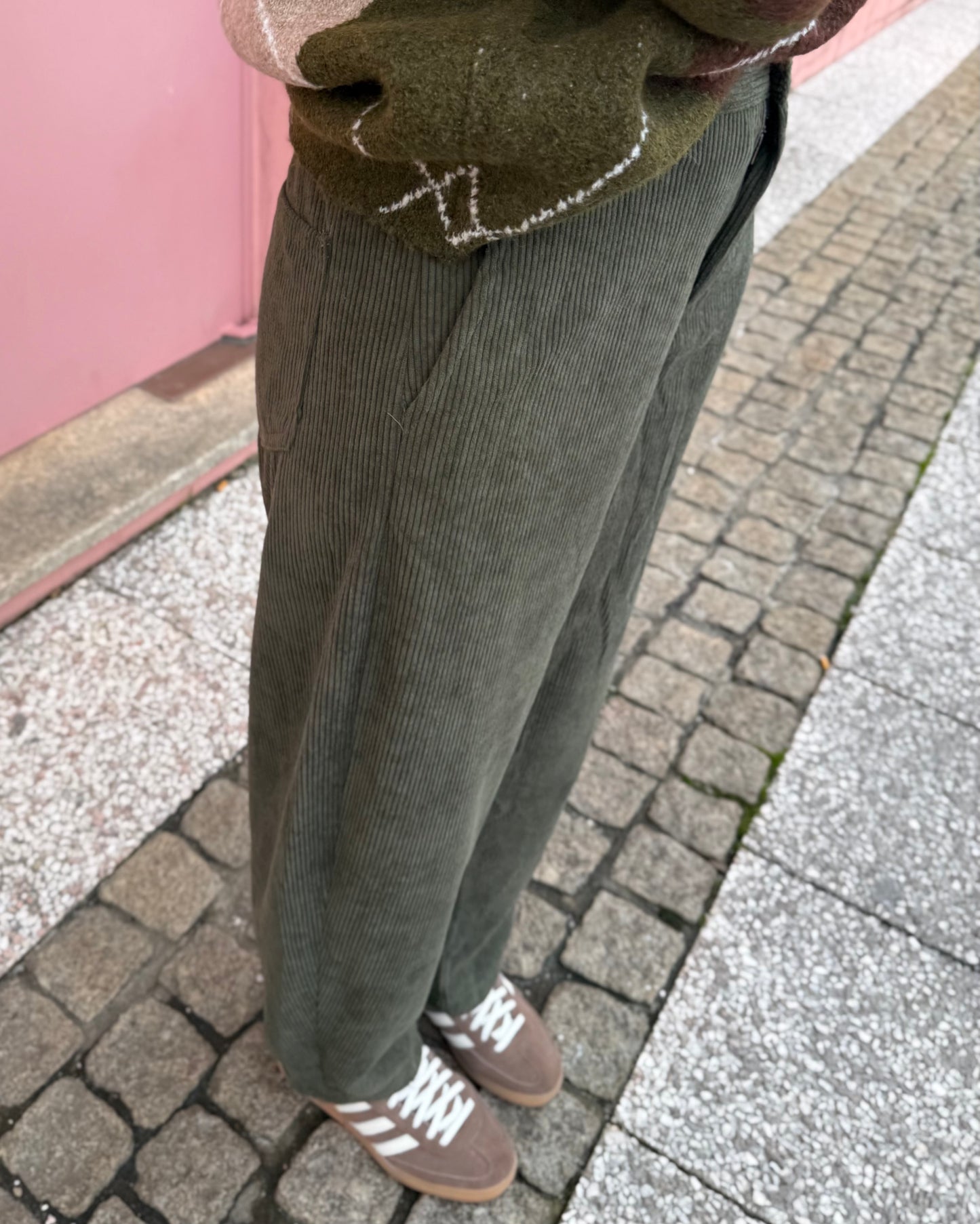 Calças Bombazina Cáqui