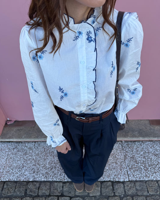 Camisa Limiana (Bordada a ponto de cruz)