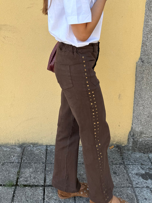 Viral Chocolate Jeans